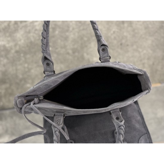Balenciaga Le Cagole