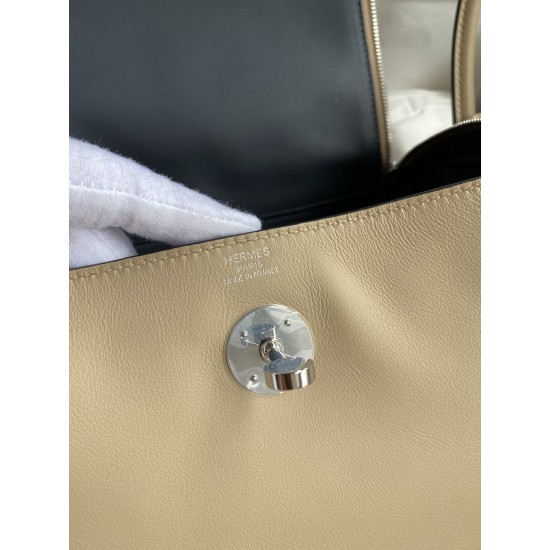 HERMÈS Lindy