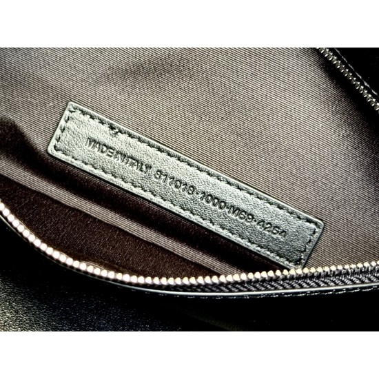Balenciaga More ←