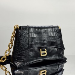 Balenciaga Downtown