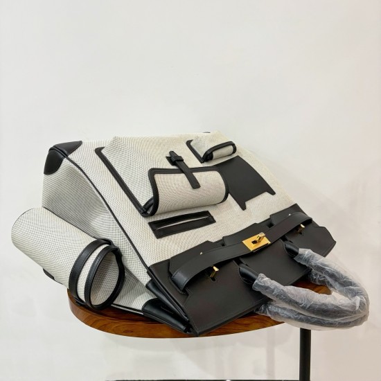 HERMÈS More