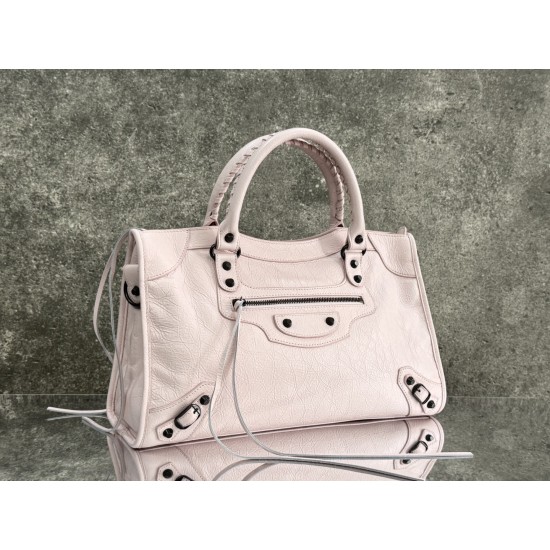 Balenciaga Le Cagole