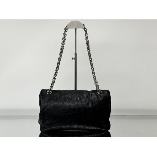 Balenciaga More ←