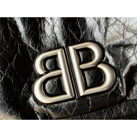 Balenciaga More ←