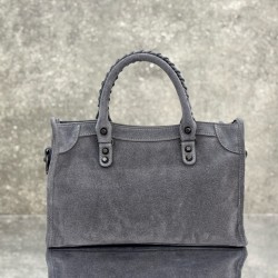 Balenciaga Le Cagole