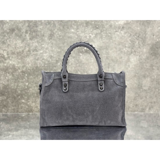 Balenciaga Le Cagole