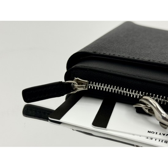Balenciaga More ←