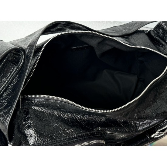 Balenciaga More ←