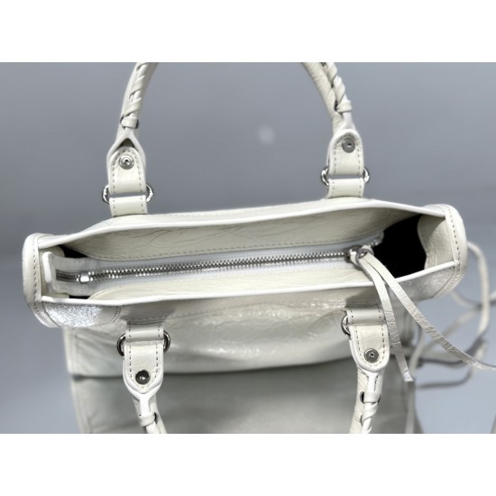 Balenciaga Le Cagole