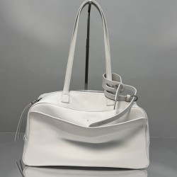 Balenciaga More ←
