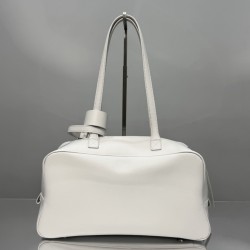 Balenciaga More ←