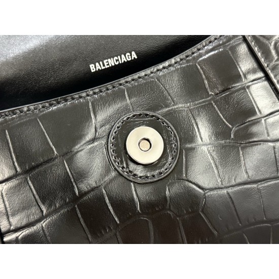 Balenciaga Downtown