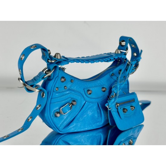 Balenciaga Le Cagole
