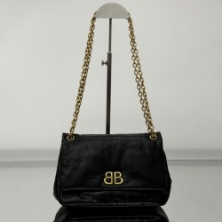 Balenciaga More ←