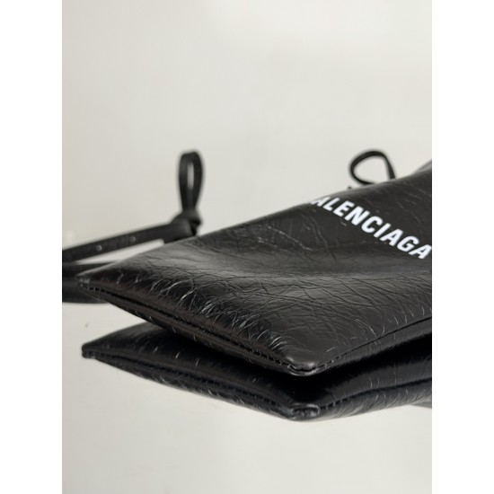 Balenciaga More ←