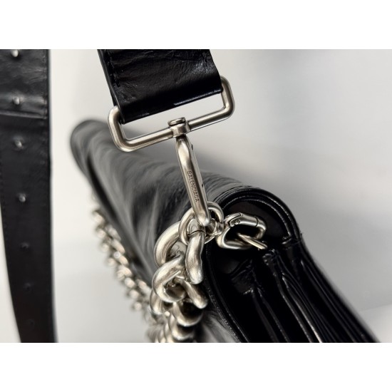 Balenciaga More ←