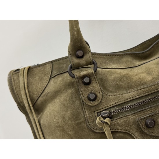 Balenciaga Le Cagole