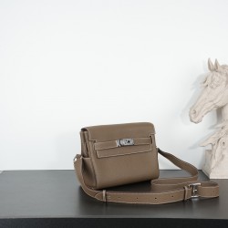 HERMÈS More