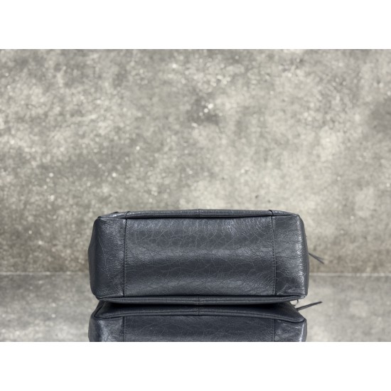 Balenciaga Le Cagole