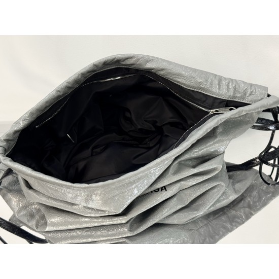 Balenciaga More ←
