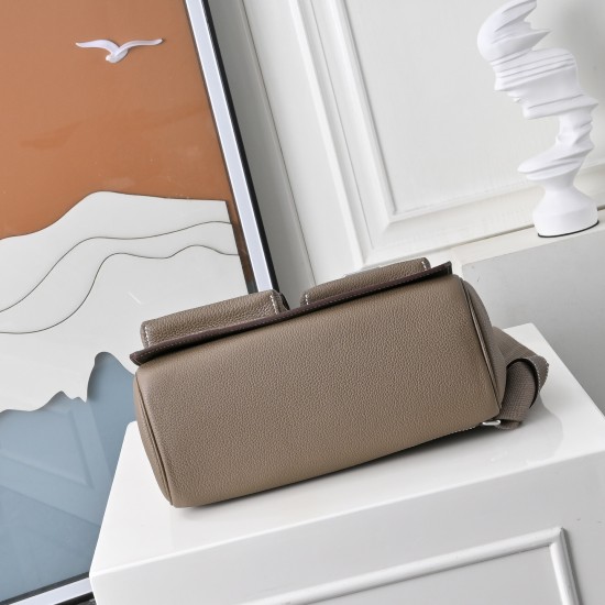 HERMÈS More