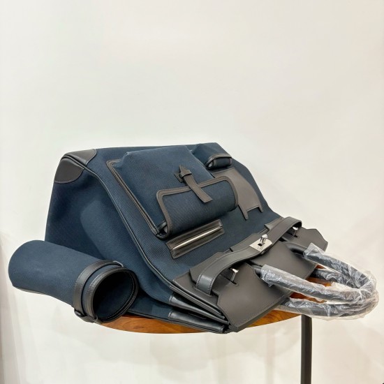 HERMÈS More