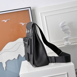HERMÈS More