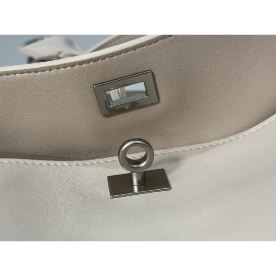Balenciaga More ←