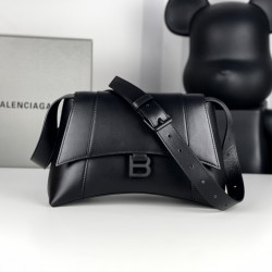 Balenciaga Downtown
