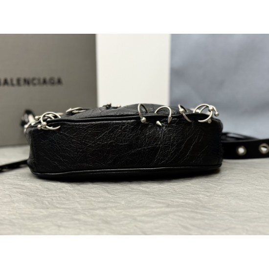 Balenciaga Le Cagole