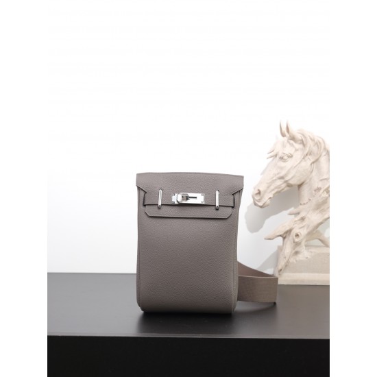 HERMÈS More
