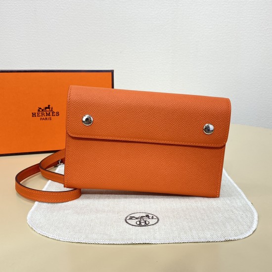 HERMÈS Wallet
