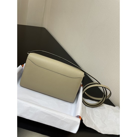 HERMÈS Constance