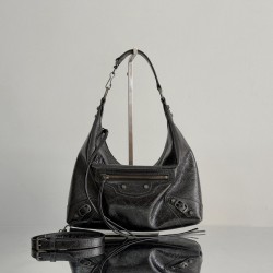 Balenciaga Le Cagole