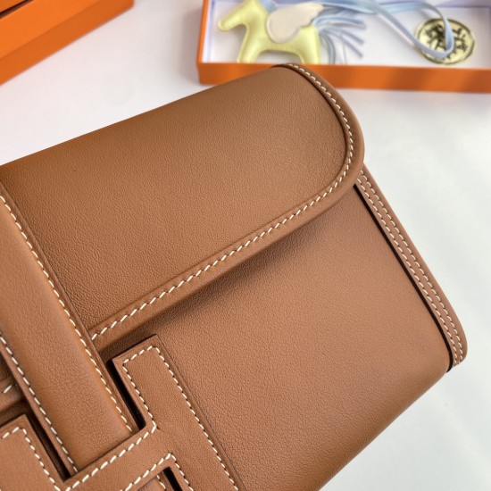 HERMÈS Clutchs