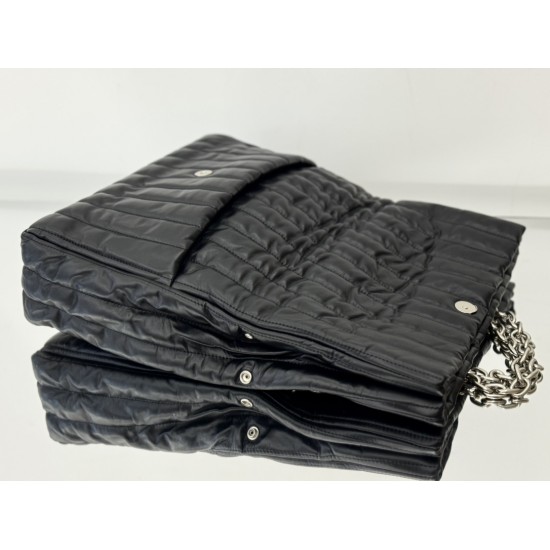 Balenciaga More ←