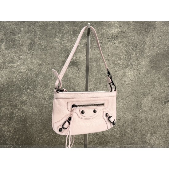 Balenciaga Le Cagole