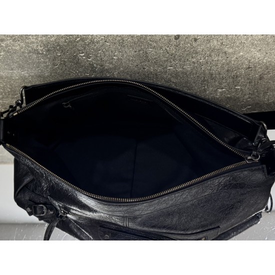 Balenciaga Le Cagole