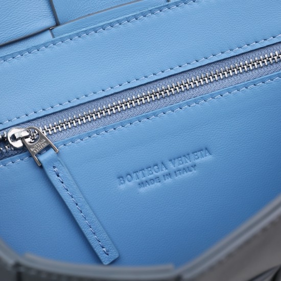 Bottega Veneta ​‍Cassette