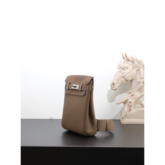 HERMÈS More