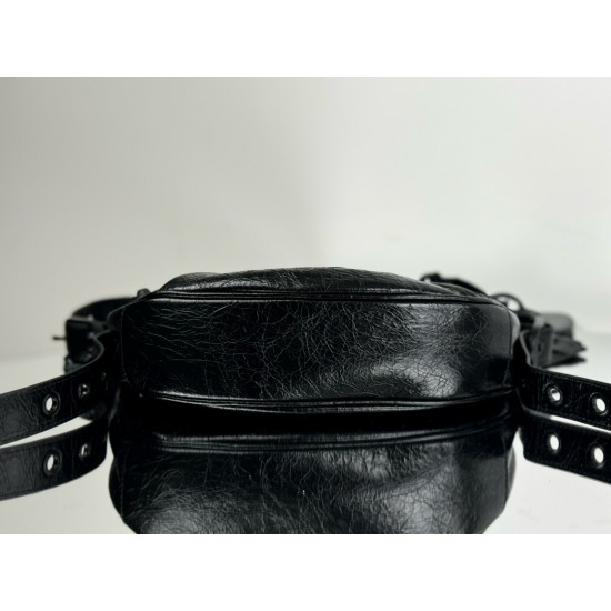 Balenciaga Le Cagole