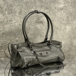 Balenciaga Le Cagole