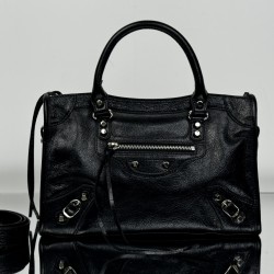 Balenciaga Le Cagole