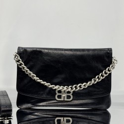 Balenciaga More ←