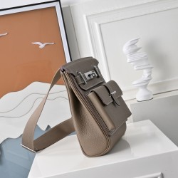 HERMÈS More