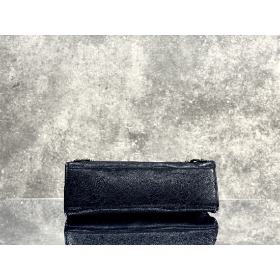 Balenciaga Le Cagole