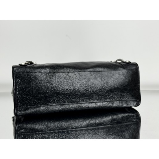 Balenciaga Le Cagole