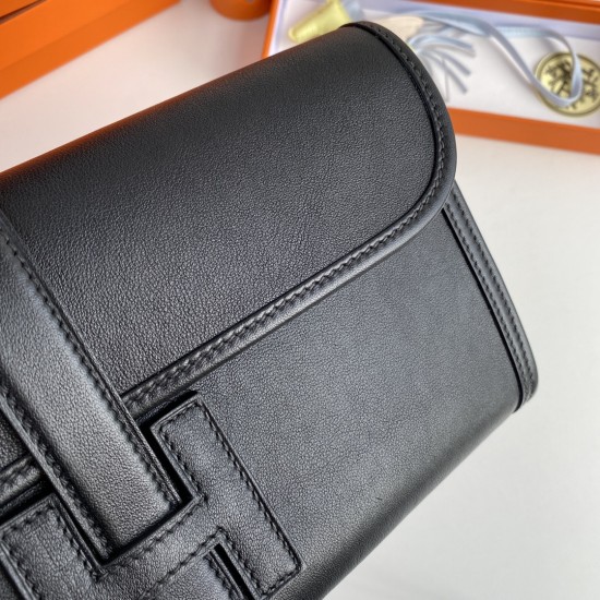 HERMÈS Clutchs