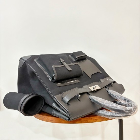 HERMÈS More