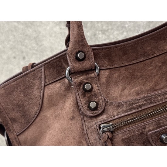 Balenciaga Le Cagole